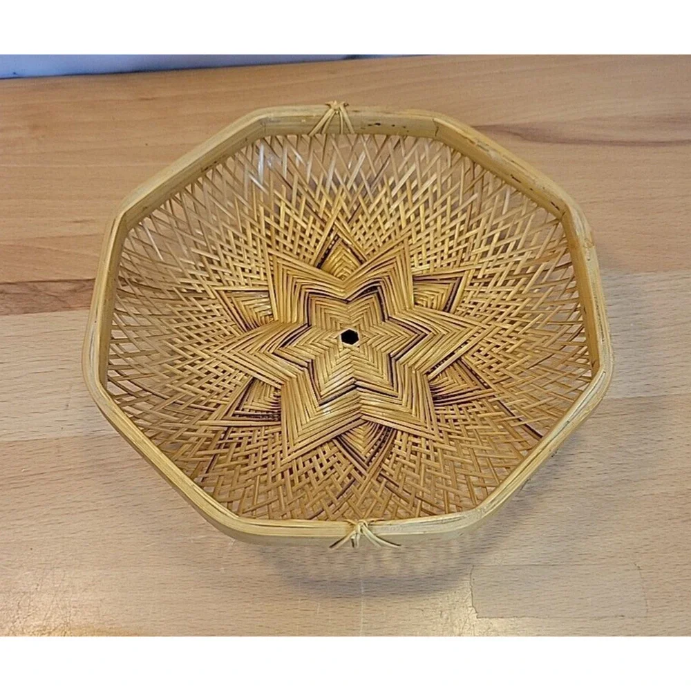 Vintage Pair Shallow Round Baskets Rattan Star Wall Hanging Boho 10” & 7.25”